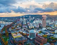 波特兰开拓者转会期单刀错失，志在NBA常规赛名次提升，赛场秩序良好，身体对抗强度拉满