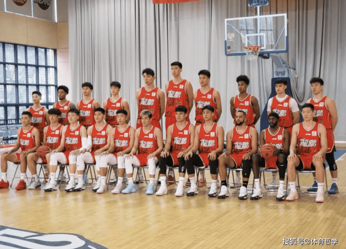 中国男足1比2惜败沙特